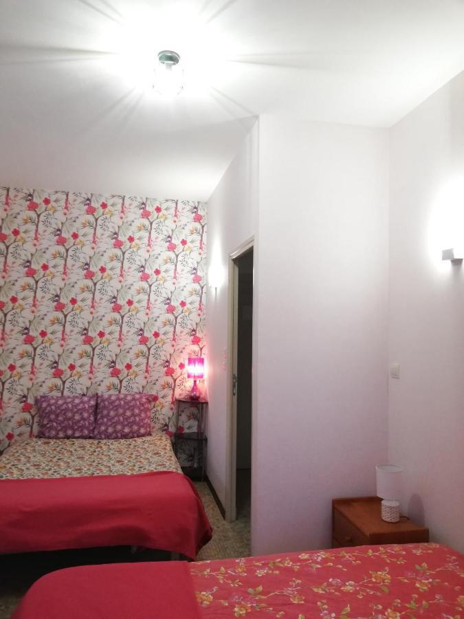 Du Coq A L'Ame Bed & Breakfast Naves  Dış mekan fotoğraf