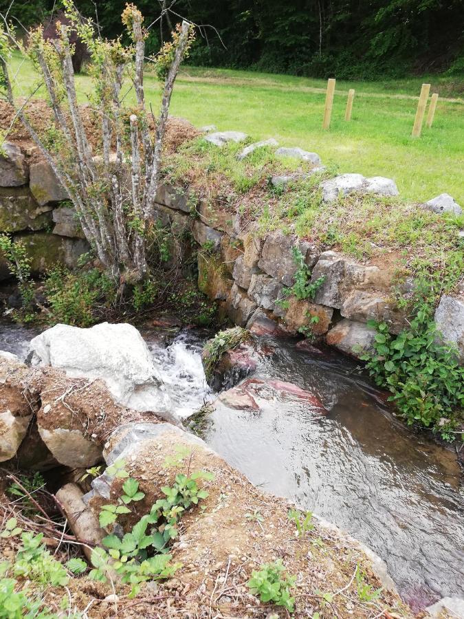 Du Coq A L'Ame Bed & Breakfast Naves  Dış mekan fotoğraf